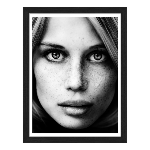 Bild Portrait of a Young Model - Buche massiv / Plexiglas - 32 x 42 cm