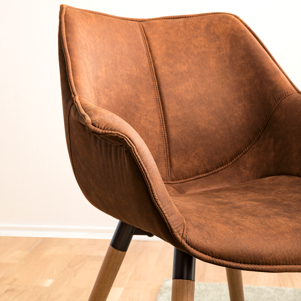 Armlehnenstuhl Kantii I - Microfaser / Eiche massiv - Eiche - Vintage Cognac - Einzelstuhl