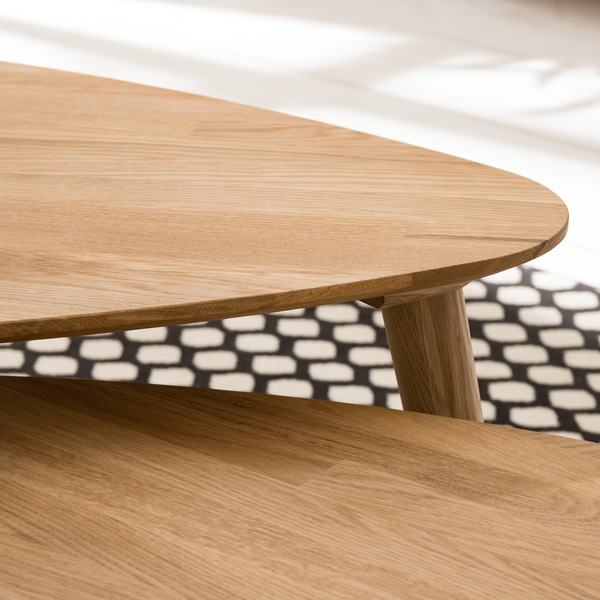 Massiver Couchtisch FINSBY - Eiche massiv - Eiche - 90 x 60 cm