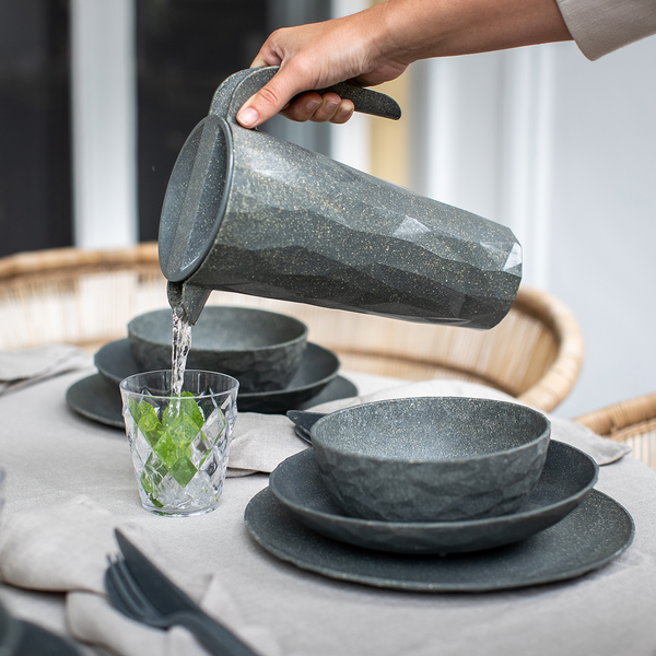 Krug Club Pitcher II - Superglas / Fichte - Dunkelgrau