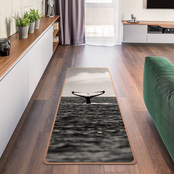 Läufer/Yogamatte Fluke im Ozean - Oberfläche: Kork / Unterseite: Naturkautschuk - Schwarz / Weiß