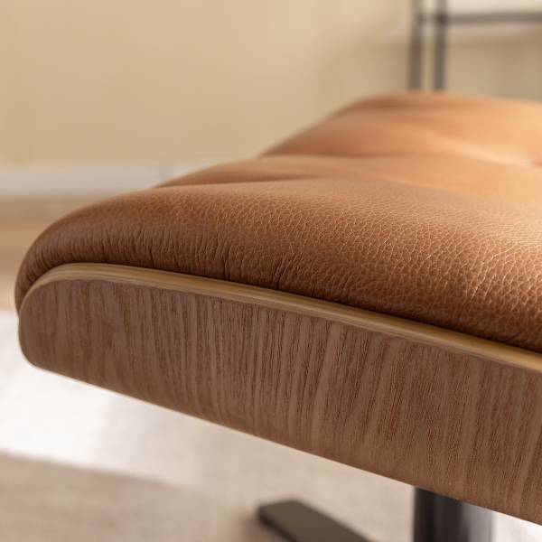 Polsterhocker HARRIGA - Leder / Eisen - Hellbraun / Schwarz - Echtleder Ulicia: Cognac