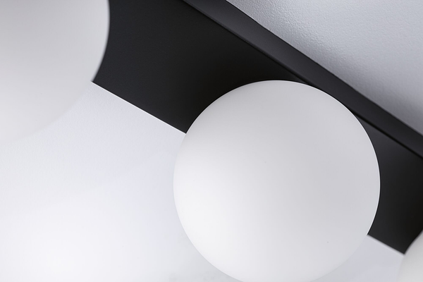 Wandleuchte Gove Balken - Opalglas / Aluminium - 3-flammig - Schwarz