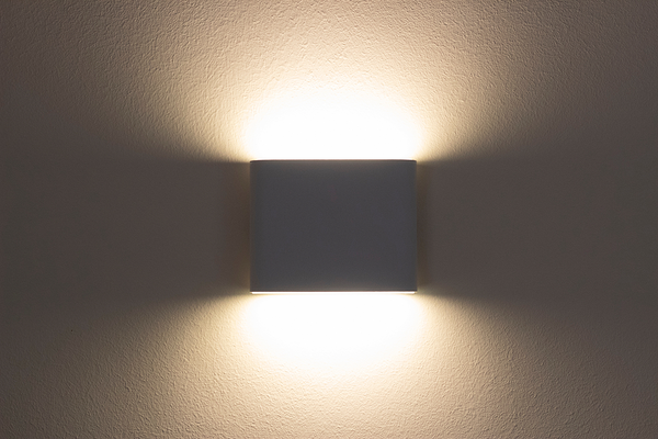 Wandleuchte Cube - Eisen - 1-flammig - Weiß