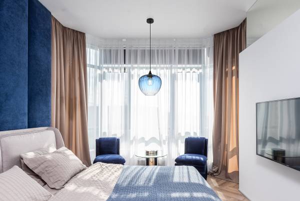 Pendelleuchte Sander Typ D - Farbglas / Eisen - 1-flammig - Blau
