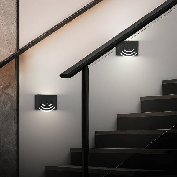 LED Wandleuchte Chet - Polypropylen - mit Sensor - Schwarz