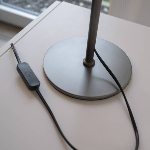LED-Tischleuchte Posh - Rauchglas / Eisen - 1-flammig