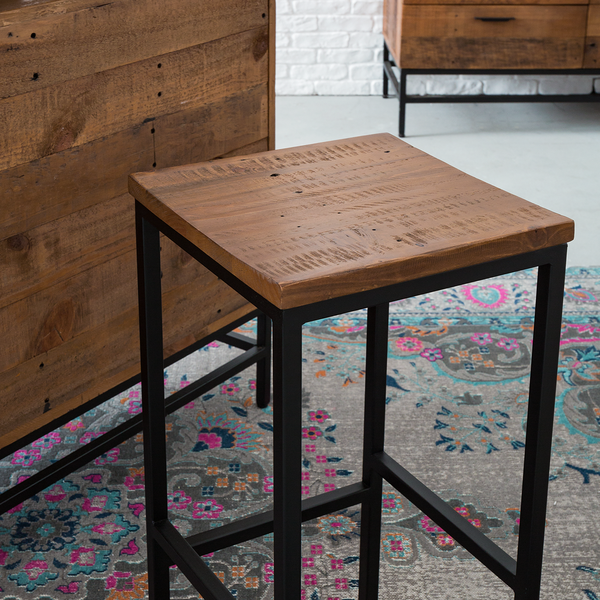 Barhocker GRASBY - Pinie massiv / Metall - Pinie Dunkel / Schwarz